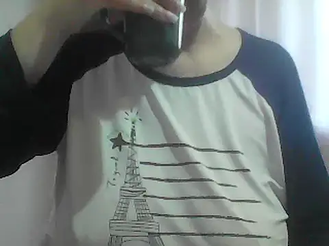 Snapshot of AnaXBerry chatting on April 6, 2026, 6:14 am AnaXBerry online show from April 6, 2026, 6:14 am