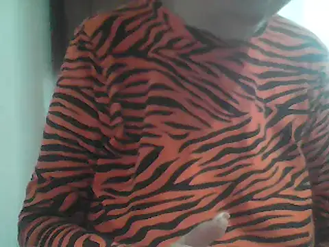 Snapshot of AnaXBerry chatting on March 21, 2026, 6:47 am AnaXBerry online show from March 21, 2026, 6:47 am