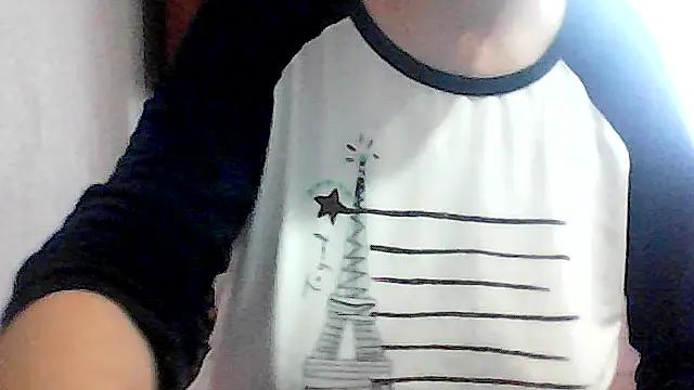 Snapshot of AnaXBerry chatting on November 23, 2025, 6:56 am AnaXBerry online show from November 23, 2025, 6:56 am