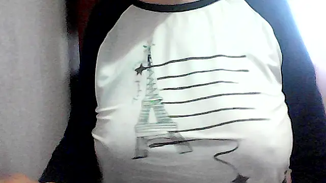 Snapshot of AnaXBerry chatting on November 21, 2025, 7:18 am AnaXBerry online show from November 21, 2025, 7:18 am