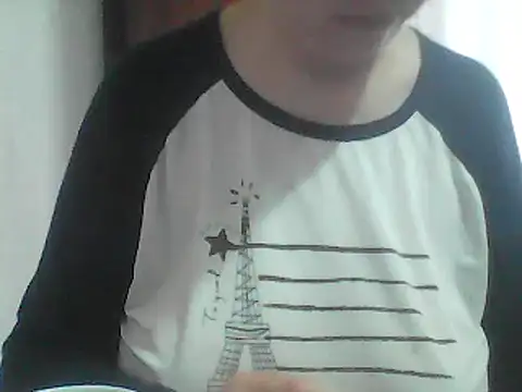 Snapshot of AnaXBerry chatting on May 6, 2026, 6:39 am AnaXBerry online show from May 6, 2026, 6:39 am