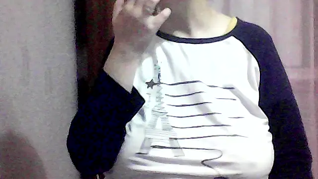 Snapshot of AnaXBerry chatting on October 16, 2025, 6:38 pm AnaXBerry online show from October 16, 2025, 6:38 pm