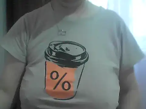 Snapshot of AnaXBerry chatting on May 28, 2026, 6:43 am AnaXBerry online show from May 28, 2026, 6:43 am