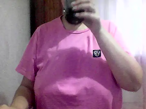 Snapshot of AnaXBerry chatting on November 1, 2025, 5:36 am AnaXBerry online show from November 1, 2025, 5:36 am