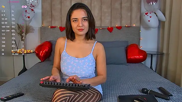 Snapshot of Gabriella_Wils chatting on February 11, 2026, 6:35 am Gabriella Wils online show from February 11, 2026, 6:35 am