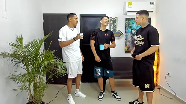 badguyss bisex online show from November 25, 2025, 11:32 am