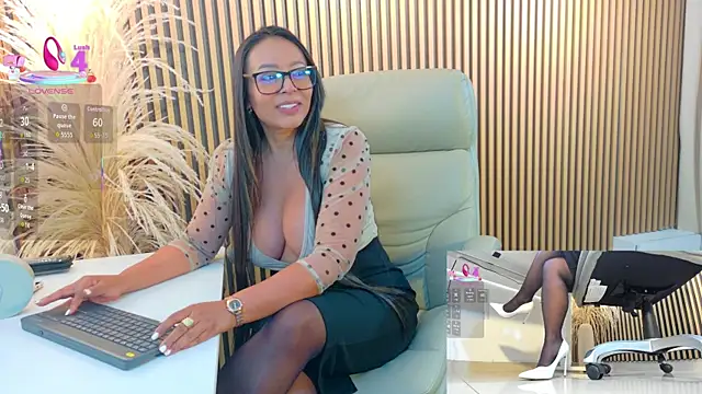 lulu 072 online show from January 10, 2026, 12:06 am