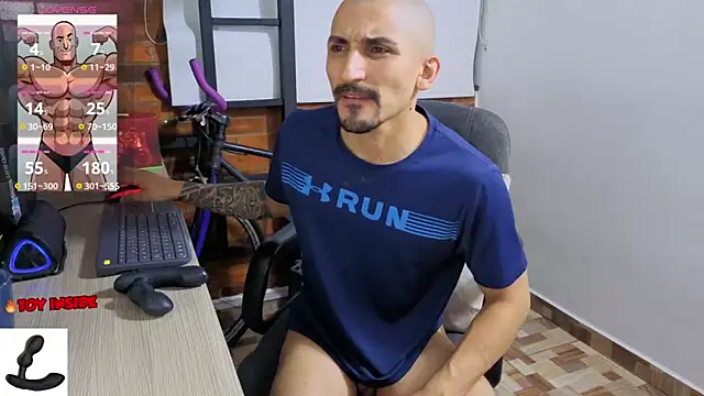 Snapshot of Marck_Muscle chatting on May 30, 2026, 12:17 am Marck Muscle online show from May 30, 2026, 12:17 am