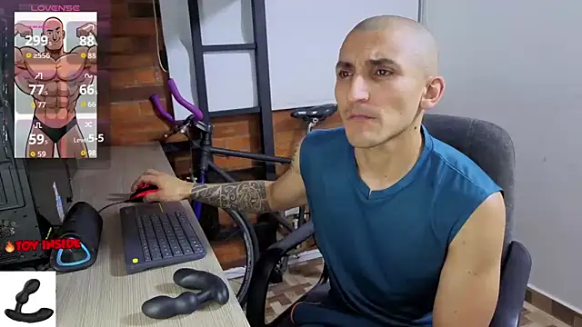 Snapshot of Marck_Muscle chatting on May 5, 2026, 1:41 am Marck Muscle online show from May 5, 2026, 1:41 am
