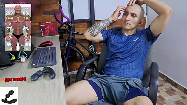 Snapshot of Marck_Muscle chatting on May 7, 2026, 1:54 am Marck Muscle online show from May 7, 2026, 1:54 am