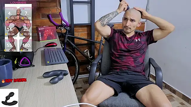 Snapshot of Marck_Muscle chatting on April 21, 2026, 1:18 am Marck Muscle online show from April 21, 2026, 1:18 am