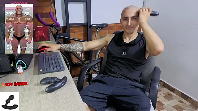 Snapshot of Marck_Muscle chatting on May 8, 2026, 1:09 am Marck Muscle online show from May 8, 2026, 1:09 am