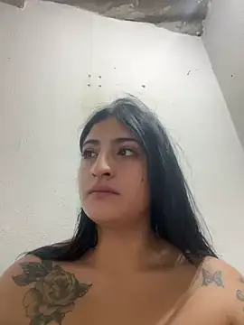 Snapshot of alondra_darling chatting on March 12, 2025, 2:12 pm alondra darling online show from March 12, 2025, 2:12 pm