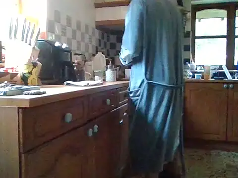 jakjak106 online show from October 2, 2025, 8:07 am