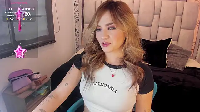 KataHot  online show from October 17, 2025, 8:21 pm