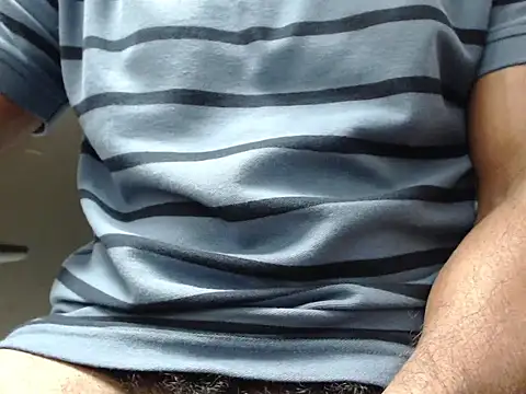 Snapshot of thkbigbrnmeat4f chatting on October 16, 2025, 6:38 pm thkbigbrnmeat4f online show from October 16, 2025, 6:38 pm