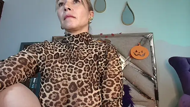 Snapshot of Ingridbergman chatting on October 30, 2025, 1:09 pm Ingridbergman online show from October 30, 2025, 1:09 pm