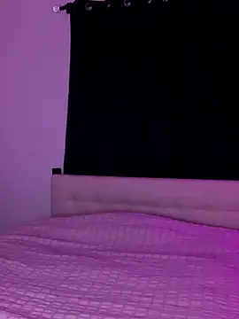 MelSaunders online show from October 17, 2025, 2:37 am