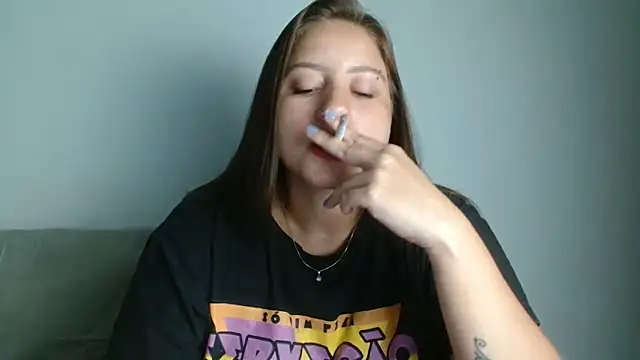 Snapshot of 520_Loirex_741 chatting on April 1, 2026, 9:23 pm 520 Loirex 741 online show from April 1, 2026, 9:23 pm