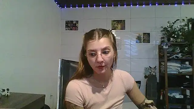 Snapshot of SweetyBabyDemon chatting on February 7, 2026, 9:23 pm SweetyBabyDemon online show from February 7, 2026, 9:23 pm