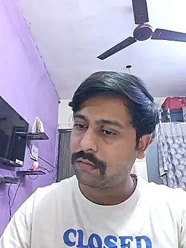 Snapshot of GlassBarge9 chatting on January 8, 2025, 10:27 pm GlassBarge9 online show from January 8, 2025, 10:27 pm