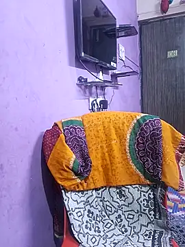 Snapshot of GlassBarge9 chatting on March 19, 2025, 2:48 am GlassBarge9 online show from March 19, 2025, 2:48 am