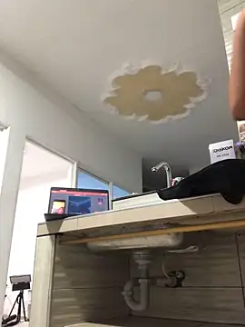 Snapshot of BrianaHazel chatting on February 25, 2026, 2:34 am BrianaHazel online show from February 25, 2026, 2:34 am