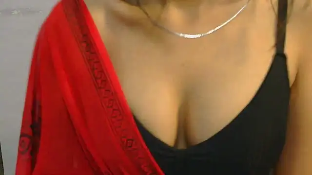 Snapshot of sexy_twisha chatting on March 5, 2025, 11:38 am sexy twisha online show from March 5, 2025, 11:38 am