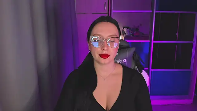 Christy Calypso online show from April 9, 2026, 4:02 pm