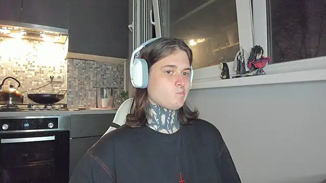 Snapshot of _torfin_ chatting on March 7, 2025, 9:17 pm torfin online show from March 7, 2025, 9:17 pm