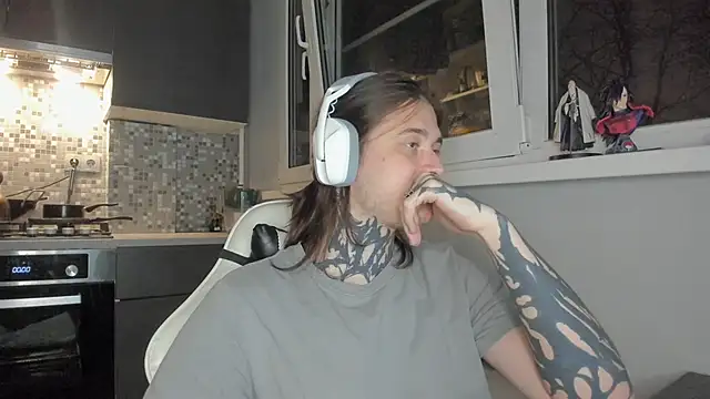 Snapshot of _torfin_ chatting on March 18, 2025, 11:09 pm torfin online show from March 18, 2025, 11:09 pm