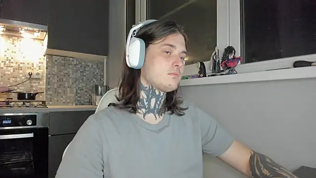 Snapshot of _torfin_ chatting on March 16, 2025, 7:27 pm torfin online show from March 16, 2025, 7:27 pm