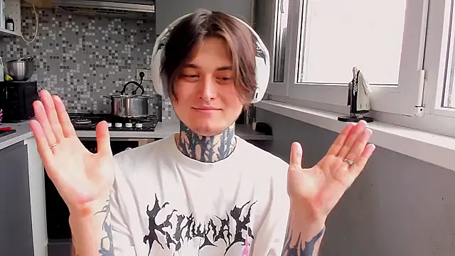 Snapshot of _torfin_ chatting on February 19, 2026, 9:06 am torfin online show from February 19, 2026, 9:06 am