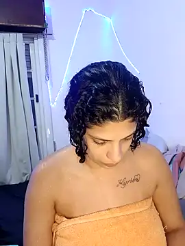 Shura xxxBig online show from November 9, 2025, 2:15 am