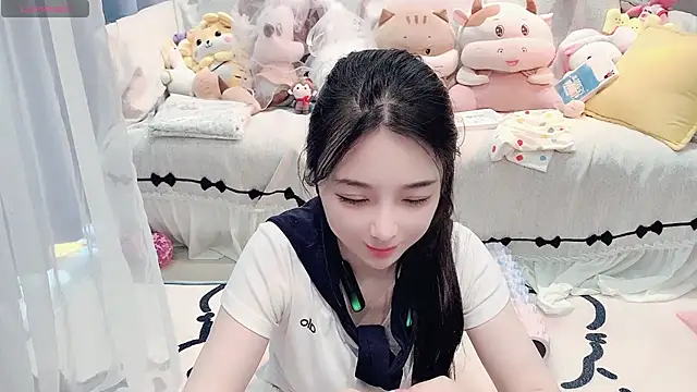 Snapshot of AKiKi711 chatting on April 20, 2026, 4:59 am AKiKi711 online show from April 20, 2026, 4:59 am