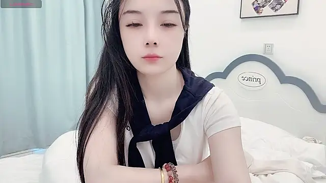 Snapshot of AKiKi711 chatting on April 17, 2026, 4:48 am AKiKi711 online show from April 17, 2026, 4:48 am
