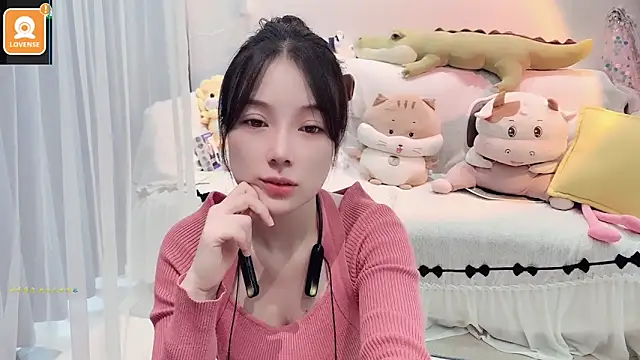 AKiKi711 online show from October 5, 2025, 4:36 am