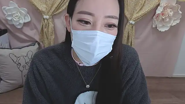 Snapshot of Ema_japanese chatting on February 12, 2025, 11:09 pm Ema japanese online show from February 12, 2025, 11:09 pm