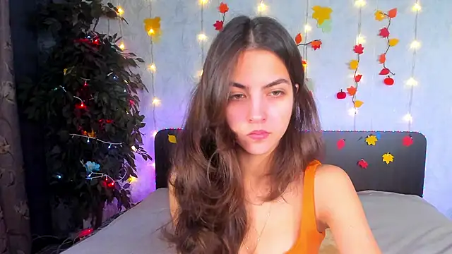 Milana Crystal  online show from December 1, 2025, 7:53 am