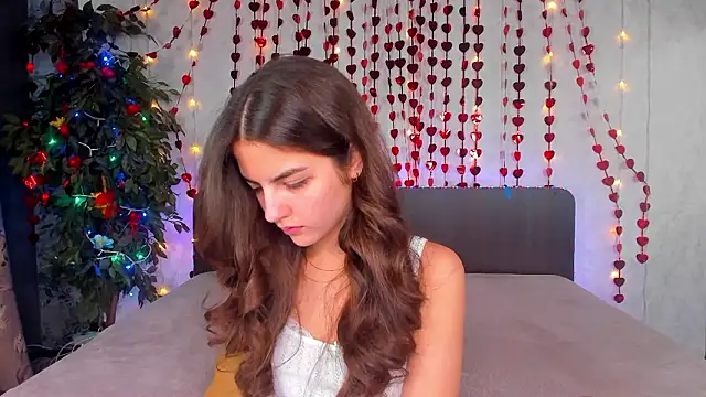 Snapshot of Milana_Crystal_ chatting on March 1, 2026, 8:14 am Milana Crystal online show from March 1, 2026, 8:14 am