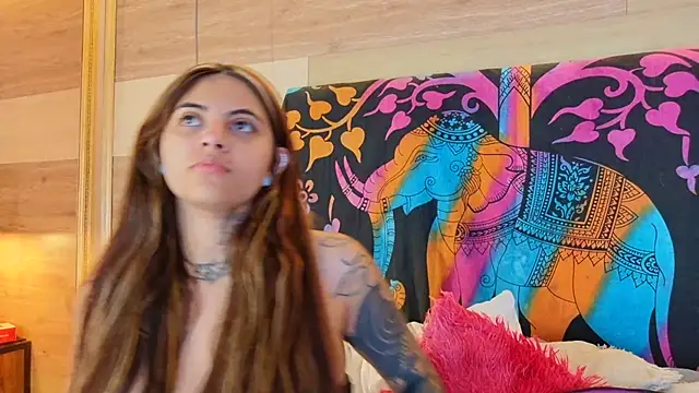 Snapshot of Cori_Paige chatting on April 2, 2026, 4:08 am Cori Paige online show from April 2, 2026, 4:08 am