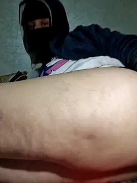 eylimeme online show from December 13, 2025, 8:04 pm