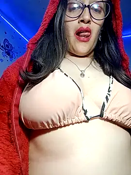 anndreapds online show from April 21, 2026, 11:22 pm