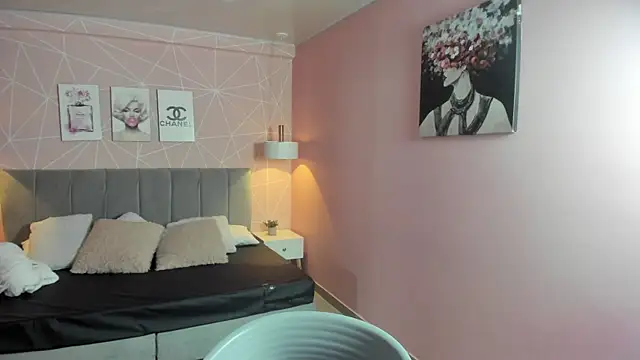 Snapshot of zara__sweet chatting on October 27, 2025, 1:23 pm zara sweet online show from October 27, 2025, 1:23 pm