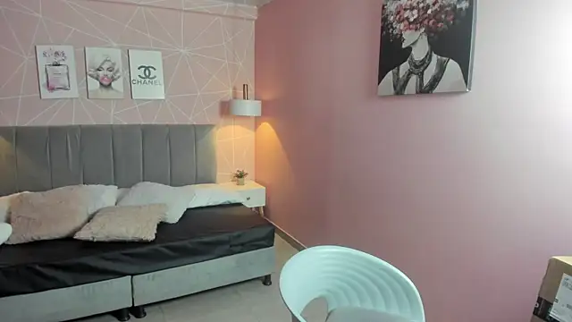 Snapshot of zara__sweet chatting on October 30, 2025, 1:31 pm zara sweet online show from October 30, 2025, 1:31 pm