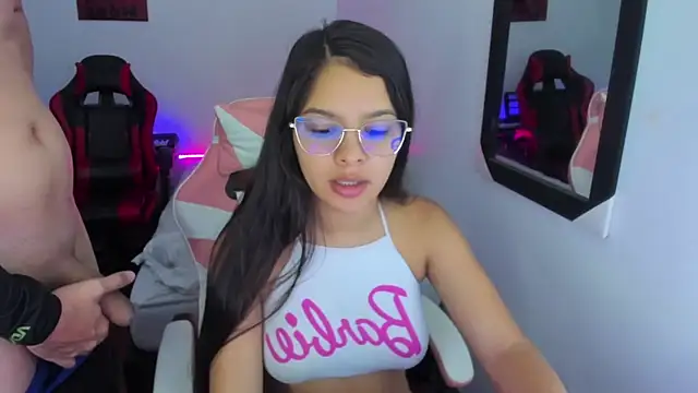 jessi and boy online show from January 7, 2026, 3:17 pm