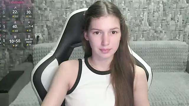 MissMiaCutie online show from September 25, 2025, 12:22 pm