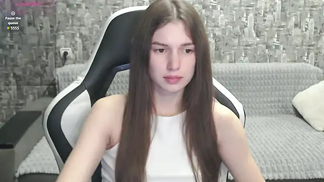 MissMiaCutie online show from September 22, 2025, 11:49 am