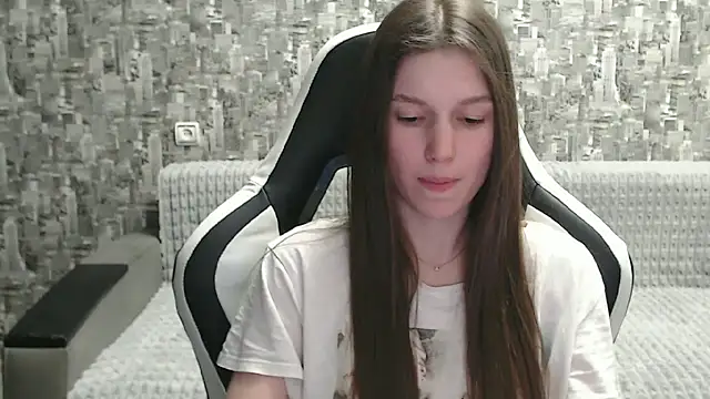 MissMiaCutie online show from March 21, 2025, 6:07 pm