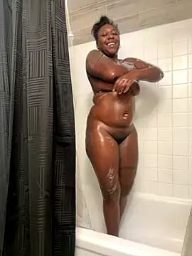 Snapshot of XxMidnightEssencexX chatting on November 24, 2025, 4:18 pm XxMidnightEssencexX online show from November 24, 2025, 4:18 pm